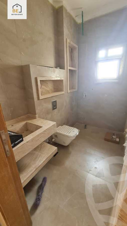 https://aqarmap.com.eg/en/listing/6039046-for-sale-cairo-new-cairo-compounds-moon-valley
