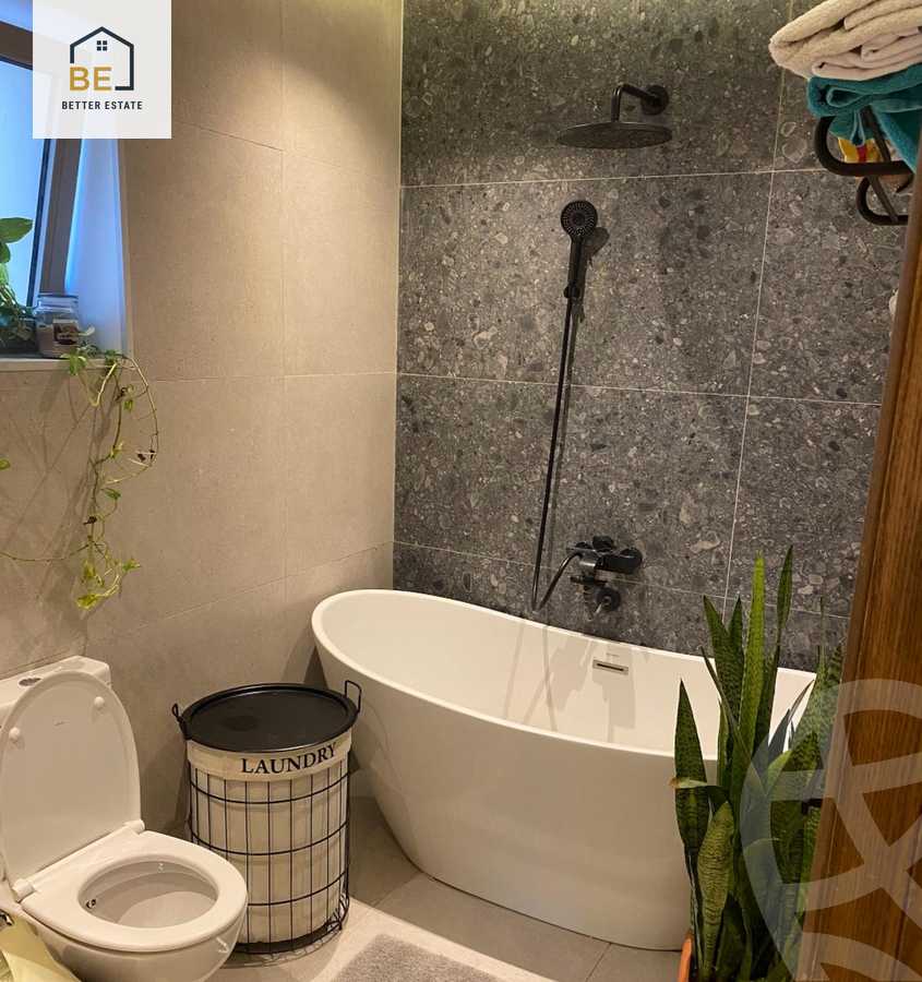 https://aqarmap.com.eg/en/listing/6043533-for-sale-cairo-new-cairo-compounds-moon-valley