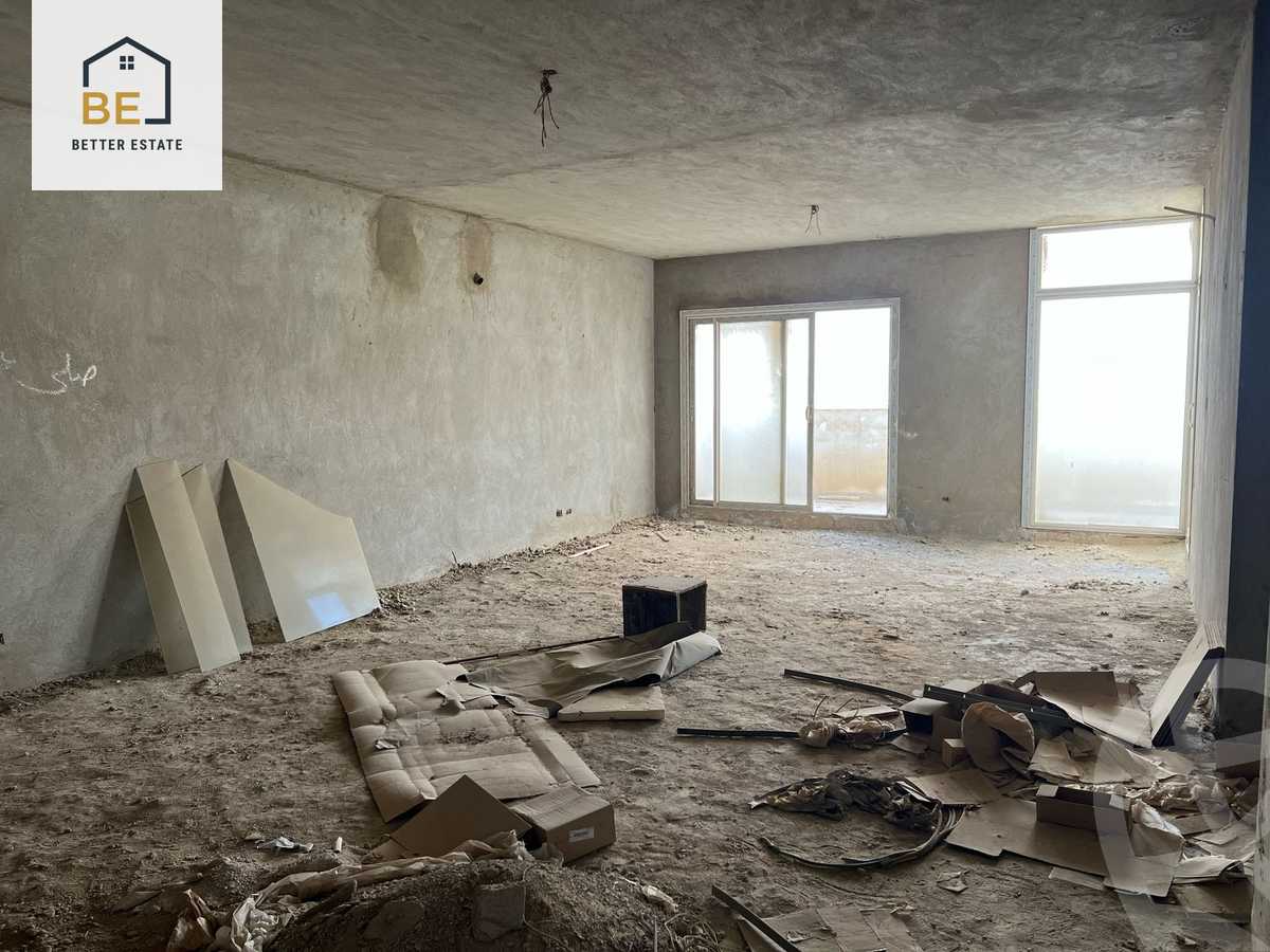 https://aqarmap.com.eg/ar/listing/6085895-for-sale-cairo-new-cairo-compounds-hyde-park-centre-ville-hyde-park