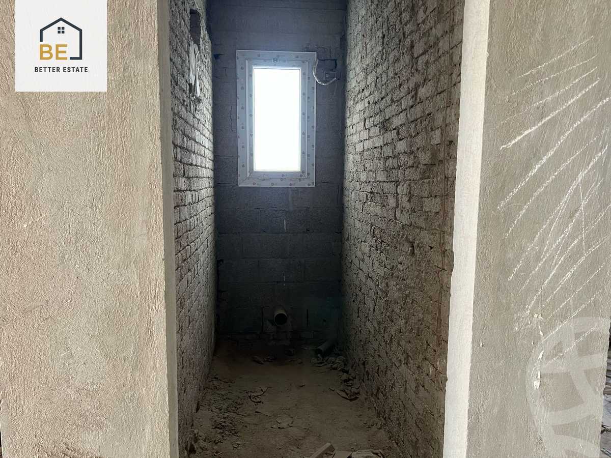 https://aqarmap.com.eg/ar/listing/6085895-for-sale-cairo-new-cairo-compounds-hyde-park-centre-ville-hyde-park