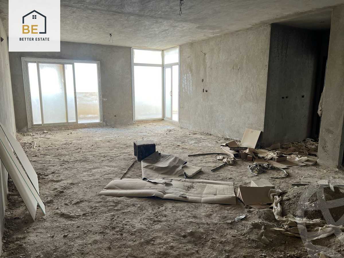 https://aqarmap.com.eg/ar/listing/6085895-for-sale-cairo-new-cairo-compounds-hyde-park-centre-ville-hyde-park