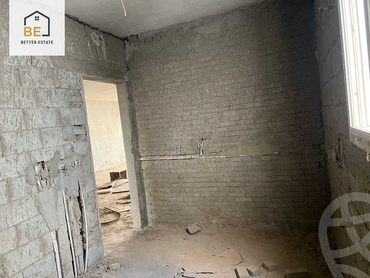 https://aqarmap.com.eg/ar/listing/6085895-for-sale-cairo-new-cairo-compounds-hyde-park-centre-ville-hyde-park