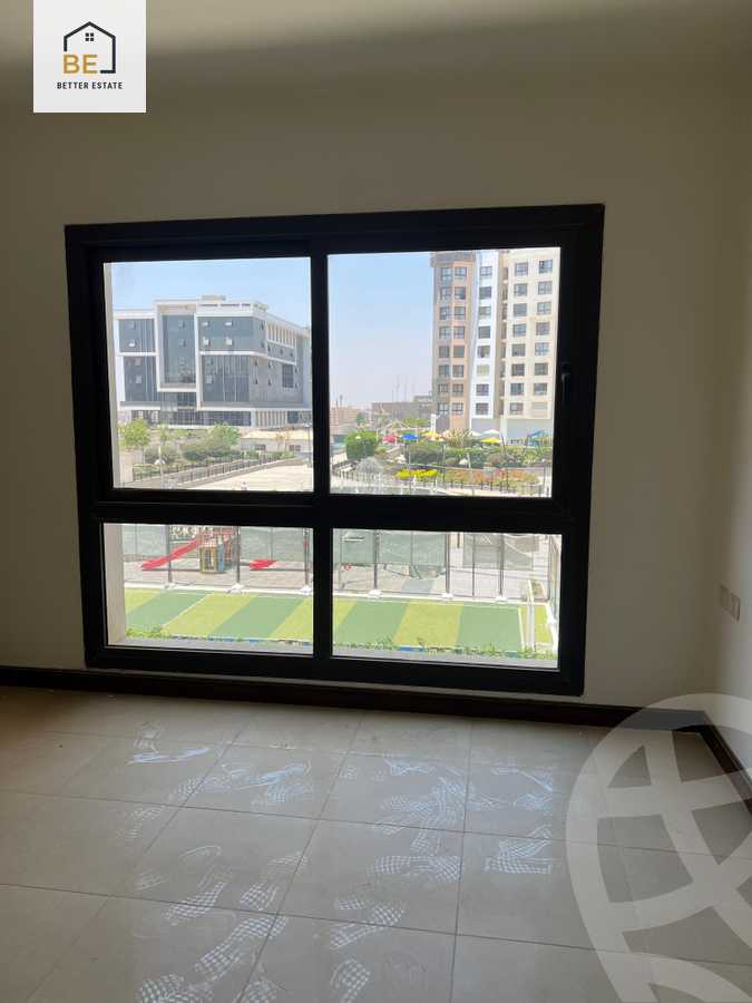 https://aqarmap.com.eg/en/listing/6124692-for-sale-cairo-new-cairo-compounds-porto-cairo-mall