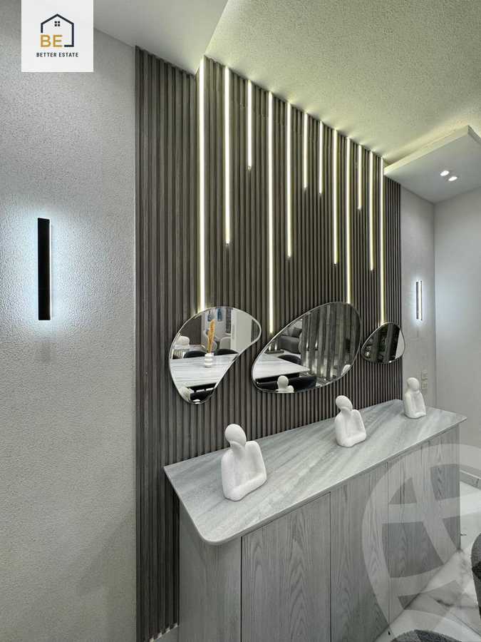 https://aqarmap.com.eg/ar/listing/6186049-for-sale-cairo-new-cairo-compounds-hyde-park-centre-ville-hyde-park