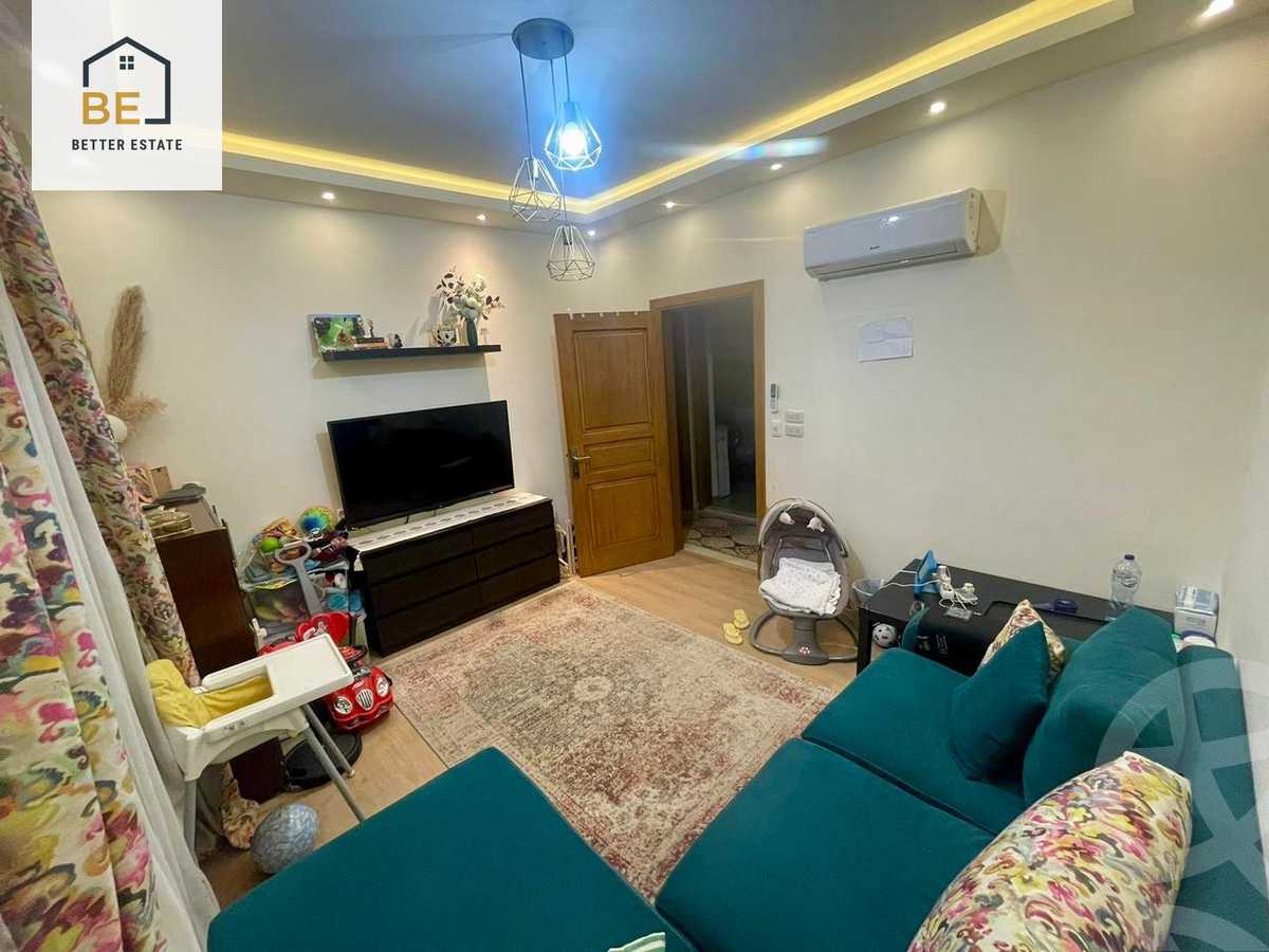 https://aqarmap.com.eg/ar/listing/6206629-for-rent-cairo-new-cairo-compounds-hyde-park-centre-ville-hyde-park