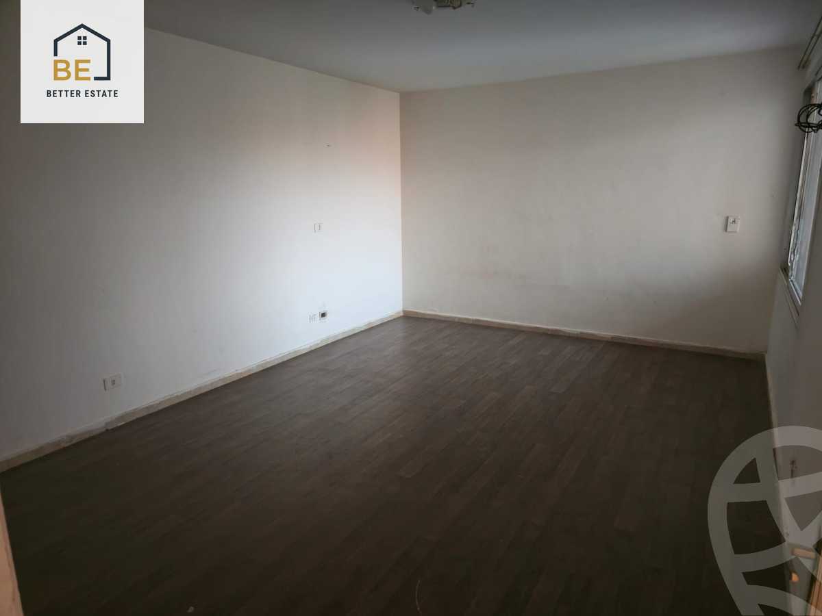 https://aqarmap.com.eg/en/listing/6213433-for-rent-cairo-new-cairo-lrhb-city-phase-4-mostafa-el-nahaas-st