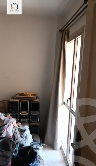 https://aqarmap.com.eg/en/listing/6271900-for-sale-cairo-new-cairo-lrhb-city-phase-4-mohammed-farid-st