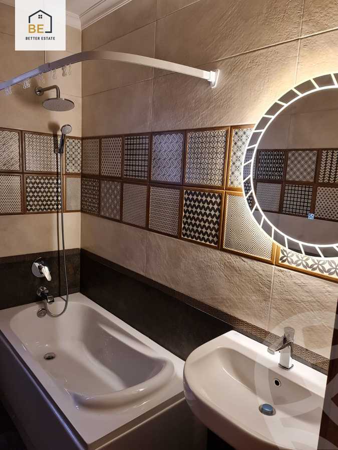 https://aqarmap.com.eg/en/listing/6289117-for-rent-cairo-new-cairo-lrhb-city-phase-1-ahmed-rami-st