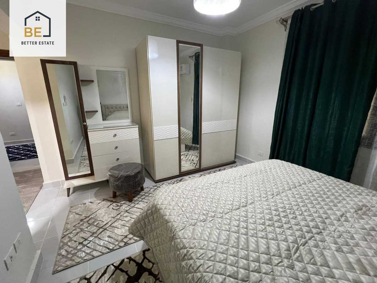 https://aqarmap.com.eg/en/listing/6350601-for-rent-cairo-new-cairo-lrhb-city-phase-8