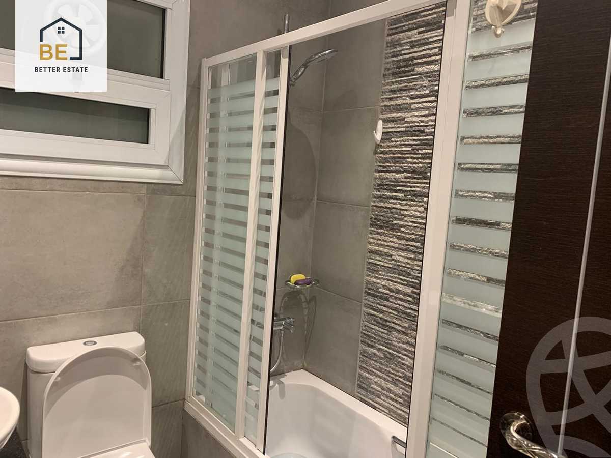 https://aqarmap.com.eg/ar/listing/6359606-for-sale-cairo-new-cairo-compounds-moon-valley