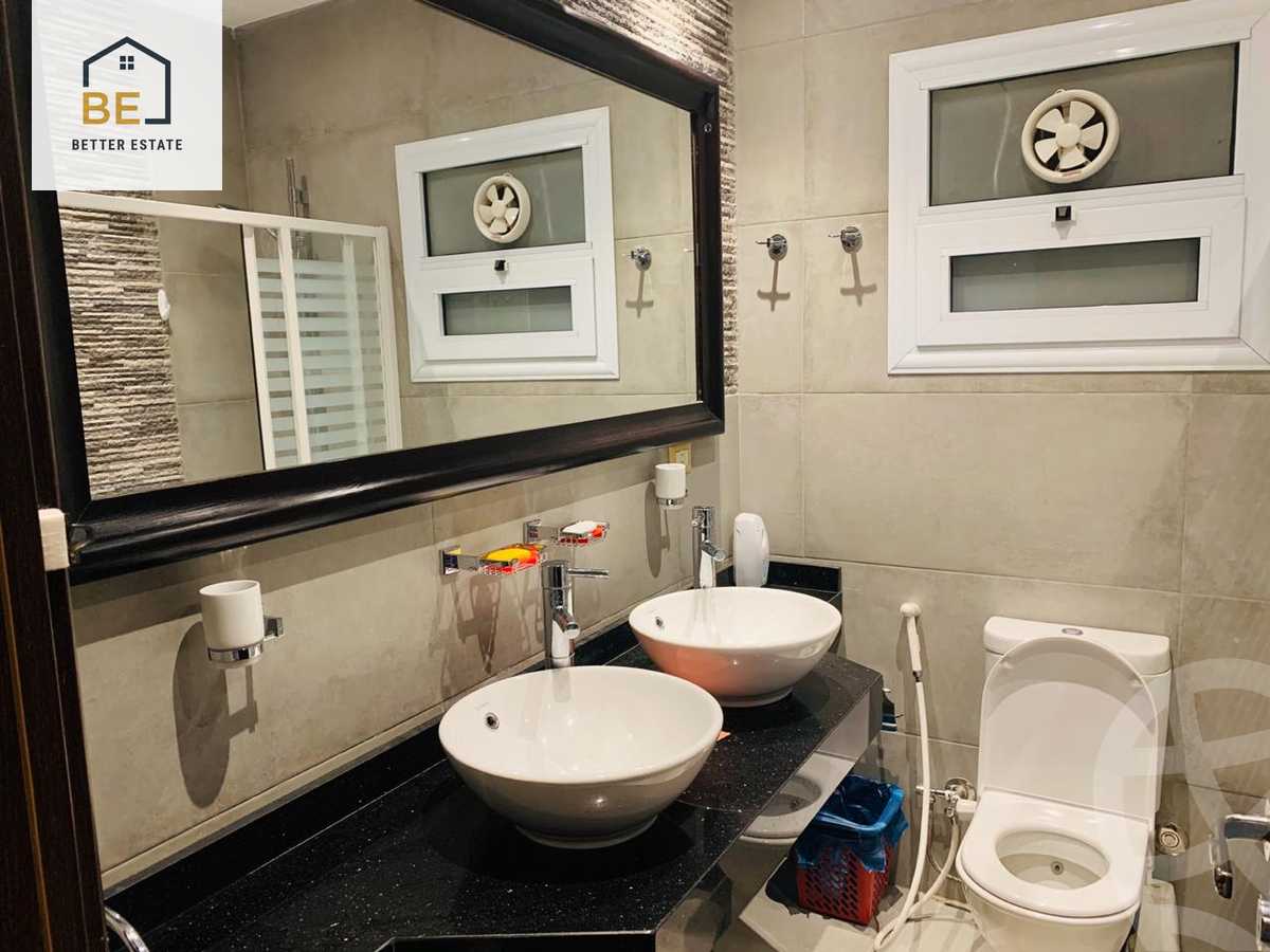 https://aqarmap.com.eg/ar/listing/6359606-for-sale-cairo-new-cairo-compounds-moon-valley