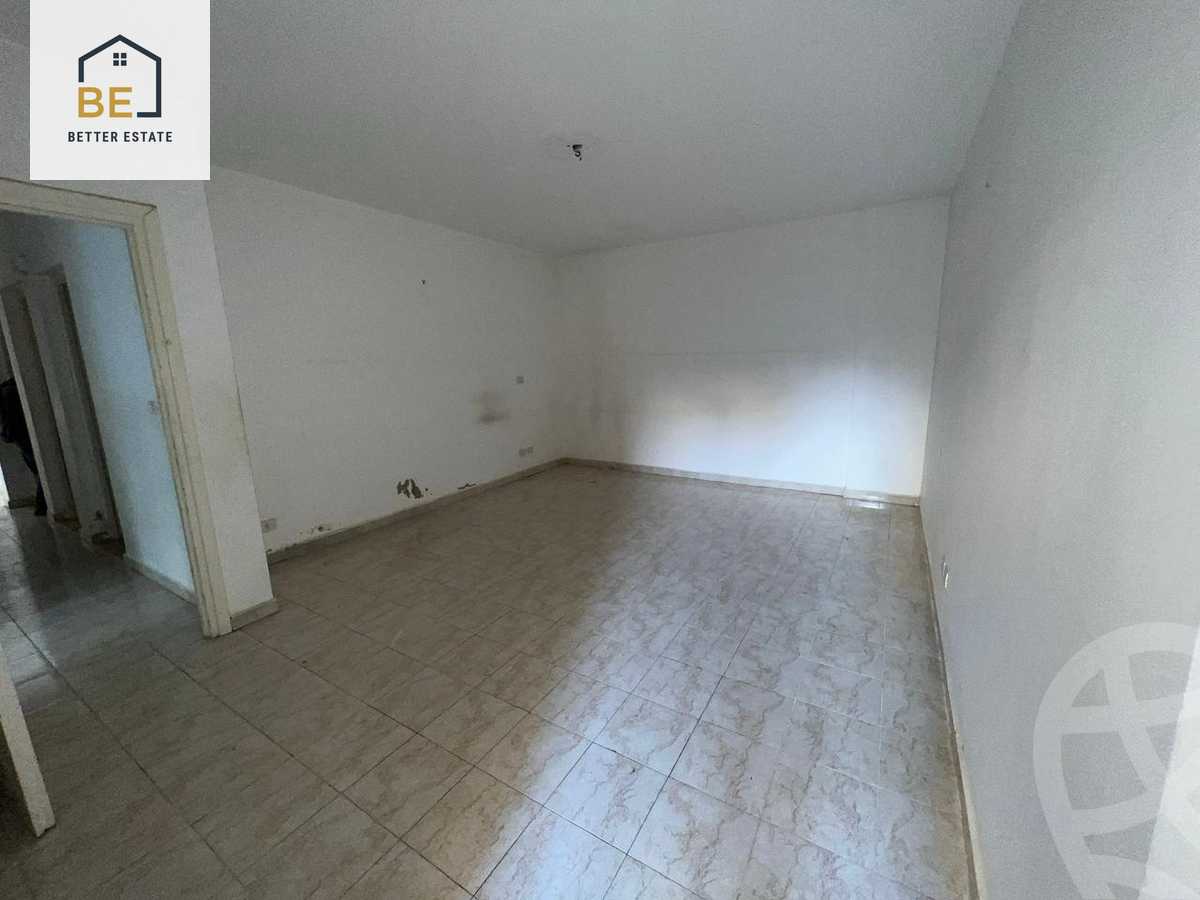 https://aqarmap.com.eg/en/listing/6555756-for-rent-cairo-new-cairo-lrhb-city-phase-1-ahmed-rami-st