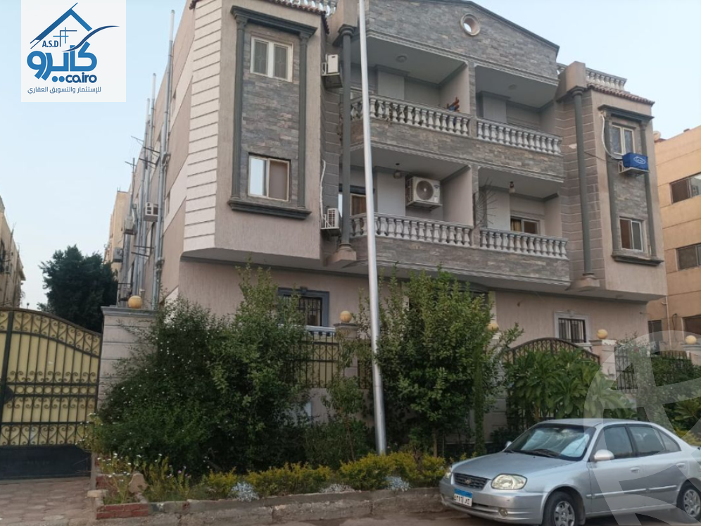 https://aqarmap.com.eg/en/listing/4319587-for-sale-cairo-el-sheikh-zayed-city-el-hay-elasher-street-100