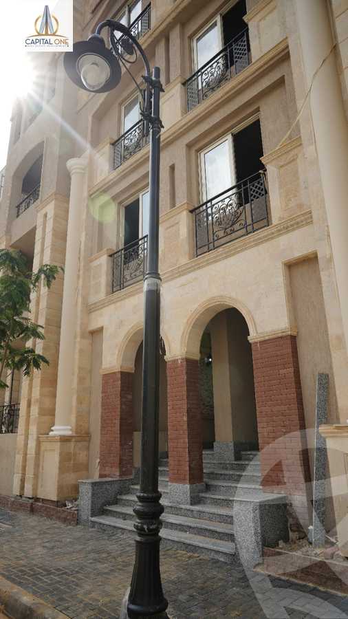 https://aqarmap.com.eg/ar/listing/3851748-for-sale-cairo-new-cairo-compounds-rock-vera