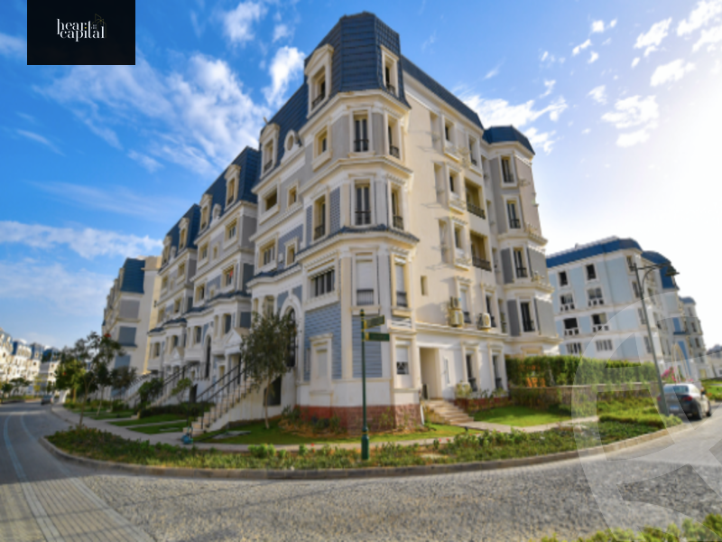 https://aqarmap.com.eg/ar/listing/3680301-for-sale-cairo-new-cairo-compounds-mountain-view-hyde-park