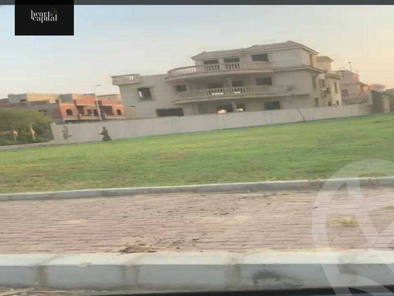 https://aqarmap.com.eg/ar/listing/3797284-for-sale-cairo-el-sheikh-zayed-city-el-hay-el-thaleth-ashaer-shr-12