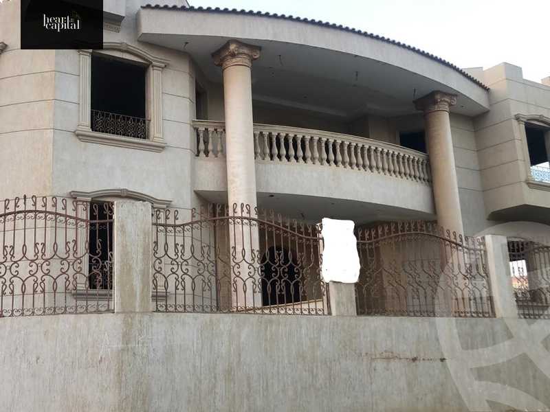 https://aqarmap.com.eg/ar/listing/3797284-for-sale-cairo-el-sheikh-zayed-city-el-hay-el-thaleth-ashaer-shr-12