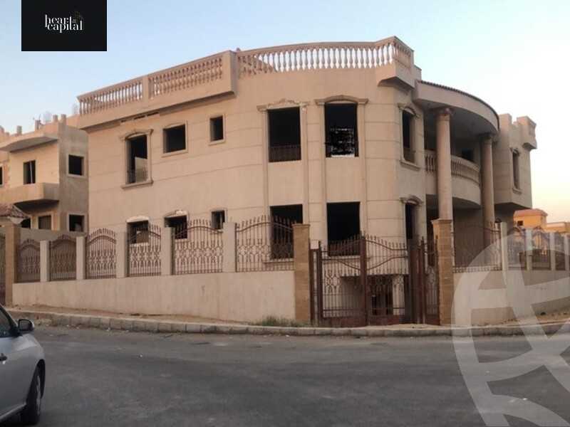 https://aqarmap.com.eg/ar/listing/3854037-for-sale-cairo-el-sheikh-zayed-city-el-hay-el-thaleth-ashaer-shr-12