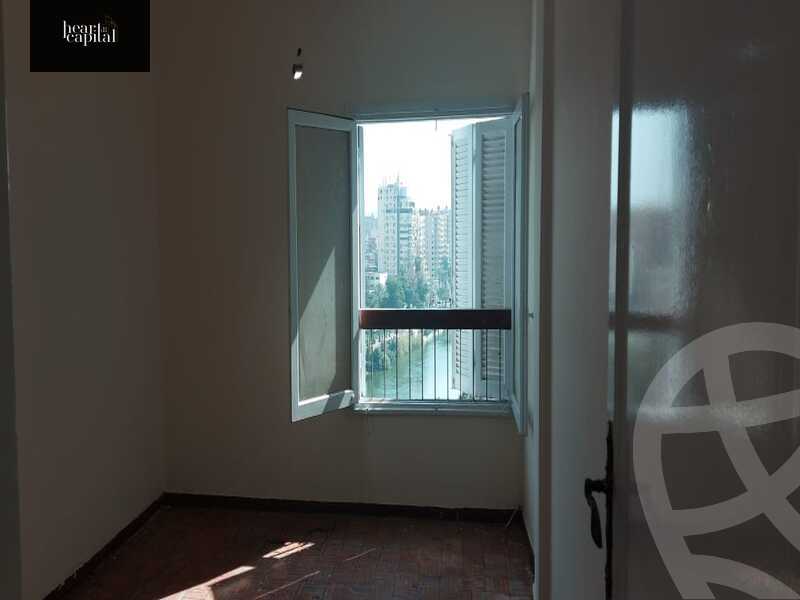 https://aqarmap.com.eg/ar/listing/3856309-for-sale-cairo-manial-kwrnysh-lmnyl