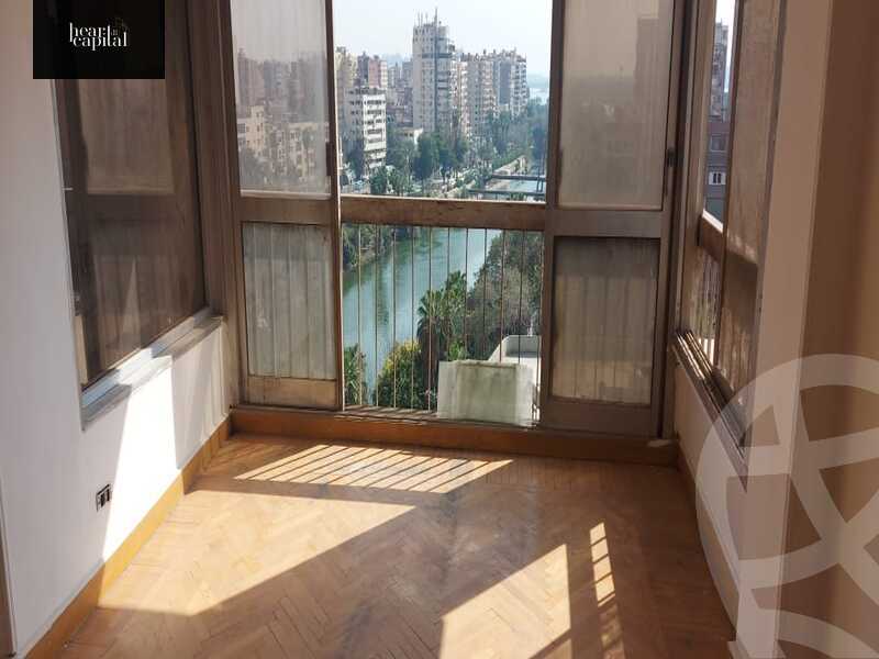 https://aqarmap.com.eg/ar/listing/3856309-for-sale-cairo-manial-kwrnysh-lmnyl