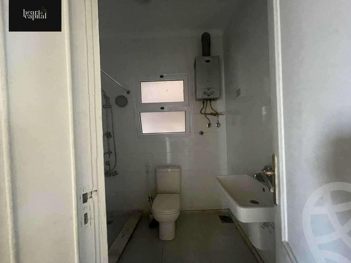 https://aqarmap.com.eg/en/listing/4329125-for-rent-cairo-el-maadi-degla-street-200