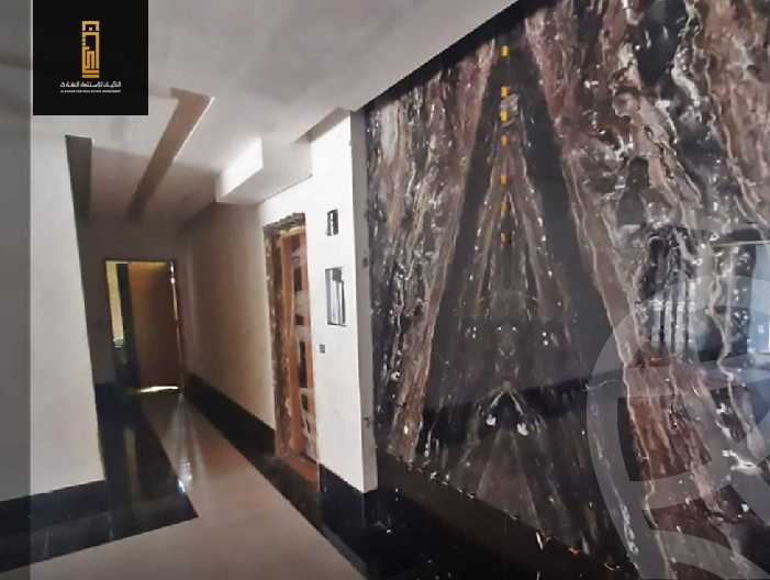 https://aqarmap.com.eg/en/listing/4490091-for-sale-cairo-new-administrative-capital-r7-midtown-condo