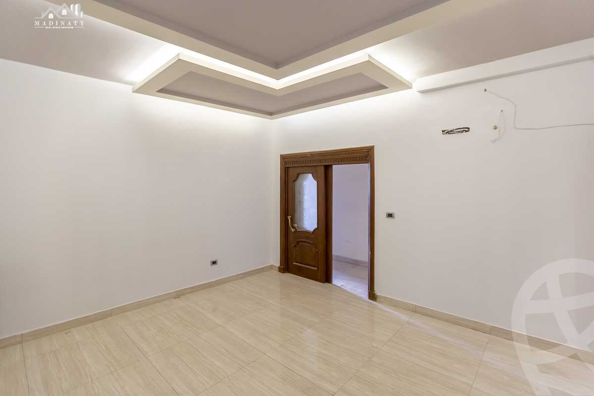 https://aqarmap.com.eg/ar/listing/3693865-for-sale-alexandria-zezenia-ahmed-fathi-st