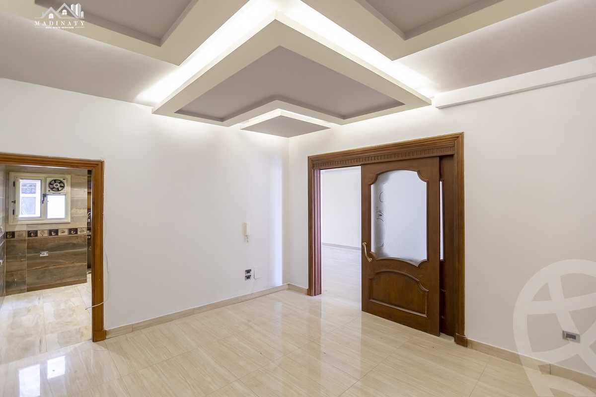 https://aqarmap.com.eg/ar/listing/3693865-for-sale-alexandria-zezenia-ahmed-fathi-st
