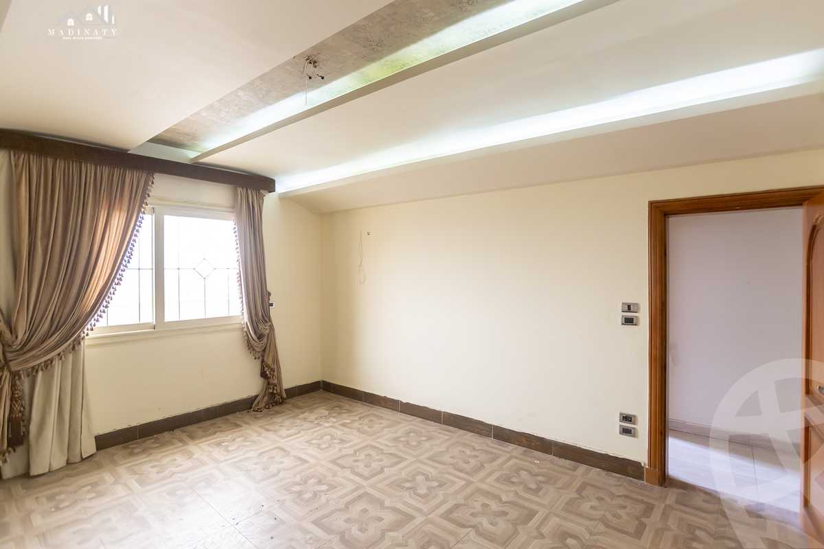 https://aqarmap.com.eg/ar/listing/3693865-for-sale-alexandria-zezenia-ahmed-fathi-st