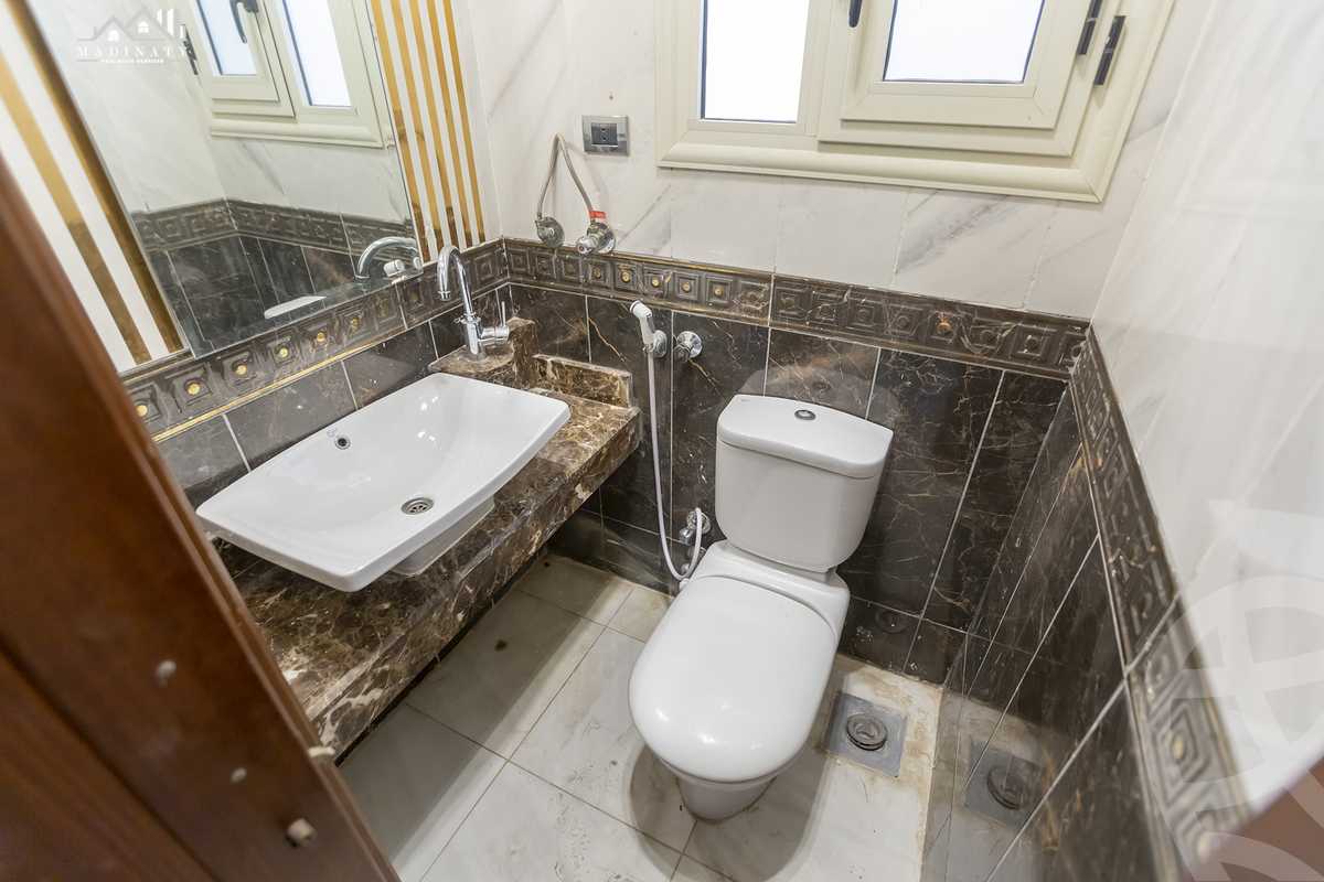 https://aqarmap.com.eg/ar/listing/3693865-for-sale-alexandria-zezenia-ahmed-fathi-st