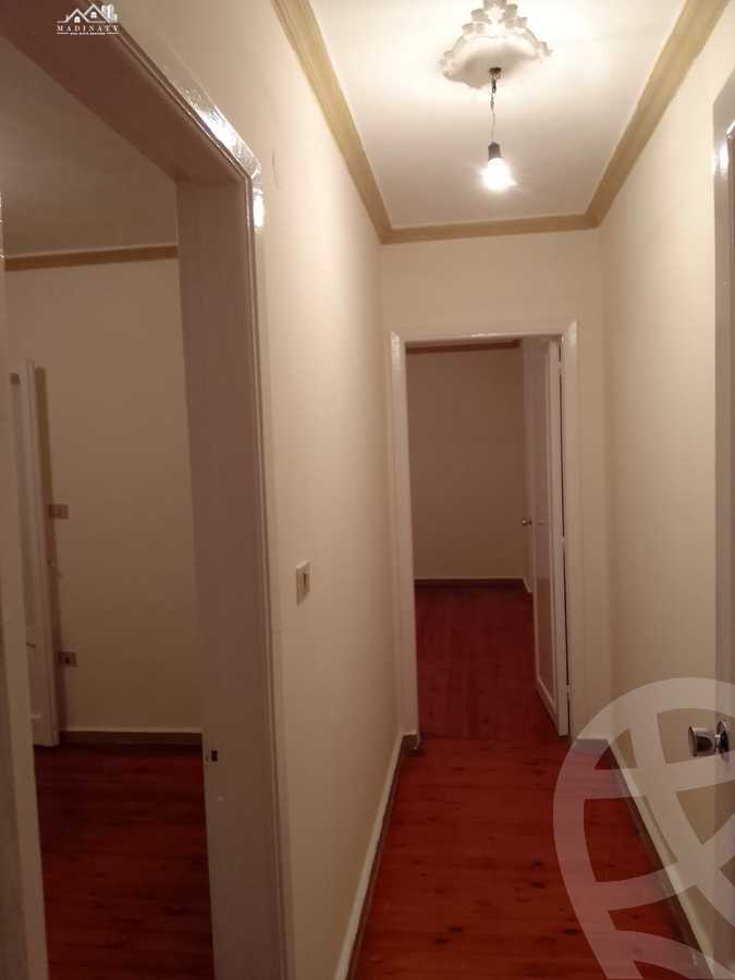 https://aqarmap.com.eg/ar/listing/3820680-for-rent-alexandria-ganaklis-el-fath-st