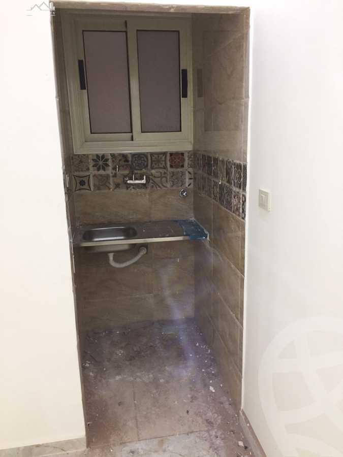 https://aqarmap.com.eg/ar/listing/3820818-for-rent-alexandria-miami-shr-jml-bd-lnsr