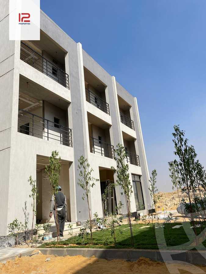 https://aqarmap.com.eg/ar/listing/4342053-for-sale-cairo-new-cairo-lmstqbl-syty-compounds-kmbwnd-mwnty-nbwlywny-rybwrtj-l-qry