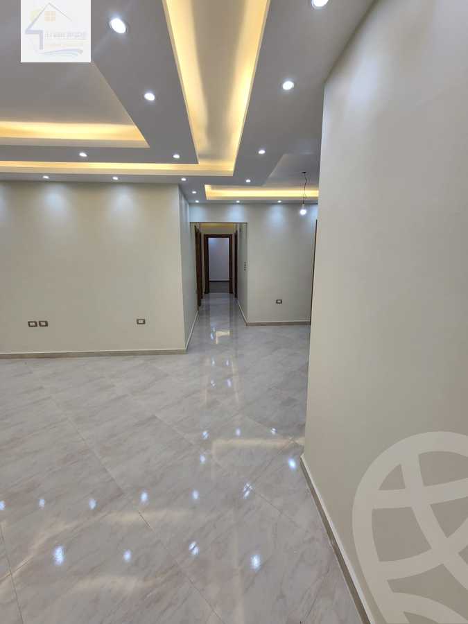 https://aqarmap.com.eg/en/listing/4227961-for-sale-cairo-el-sheikh-zayed-city-el-hay-el-khames-lhy-lkhms