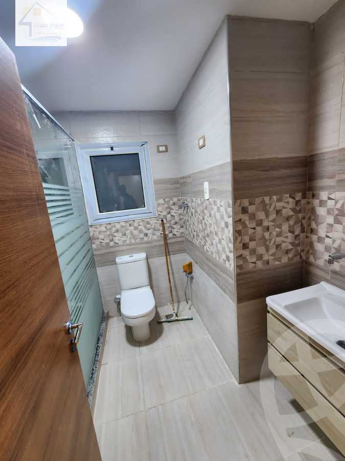 https://aqarmap.com.eg/en/listing/4227961-for-sale-cairo-el-sheikh-zayed-city-el-hay-el-khames-lhy-lkhms