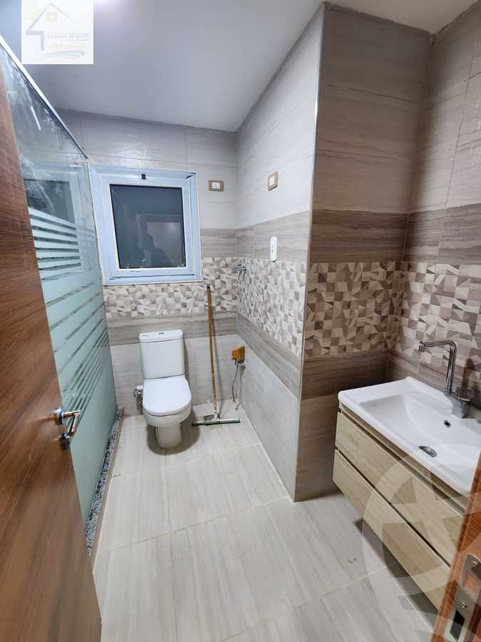 https://aqarmap.com.eg/en/listing/4227961-for-sale-cairo-el-sheikh-zayed-city-el-hay-el-khames-lhy-lkhms