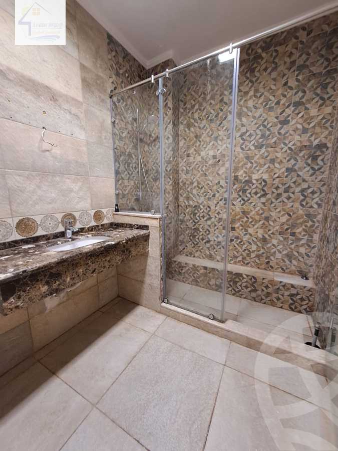 https://aqarmap.com.eg/en/listing/4248978-for-sale-cairo-el-sheikh-zayed-city-el-hay-elasher-street-100