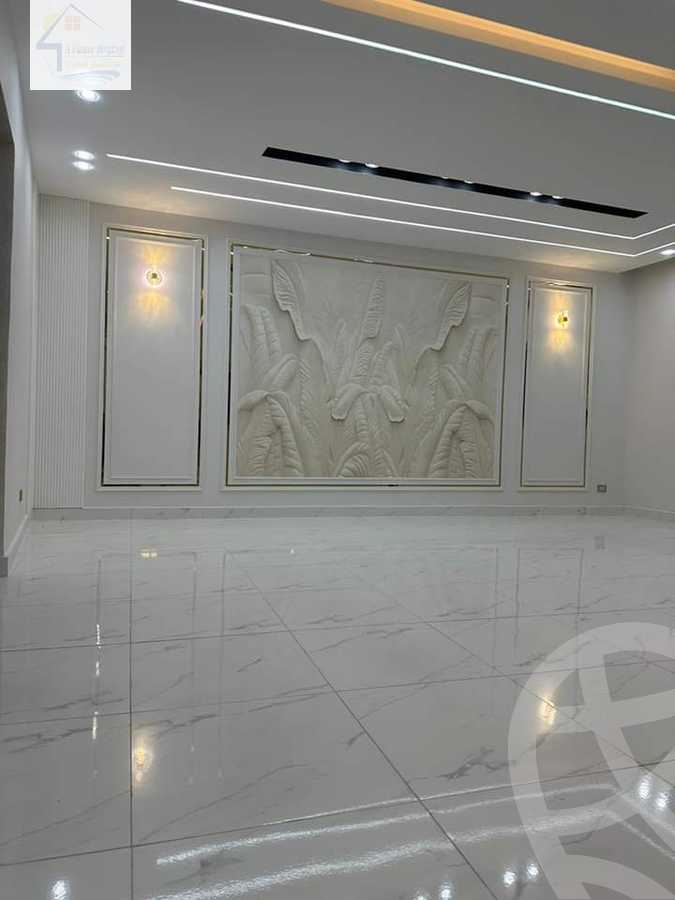 https://aqarmap.com.eg/ar/listing/4314501-for-rent-cairo-6th-of-october-featured-neighborhood-first-touristic-village-al-lewaa-mohammed-ezzat-el-zyadi-st