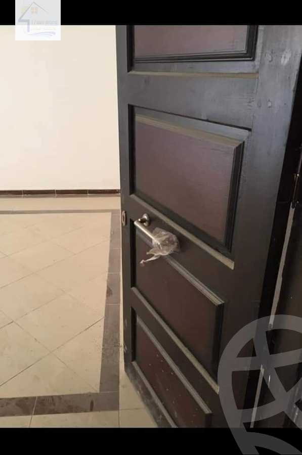 https://aqarmap.com.eg/en/listing/4336713-for-sale-cairo-el-sheikh-zayed-city-el-hay-elthaleth-shr-30