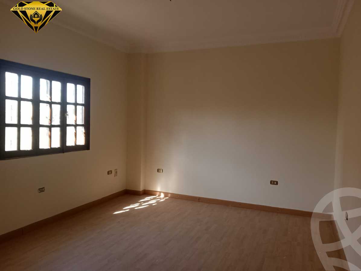 https://aqarmap.com.eg/ar/listing/3960452-for-sale-cairo-new-cairo-ltjm-lkhms-el-ahyaa-fourth-neighborhood-street-28