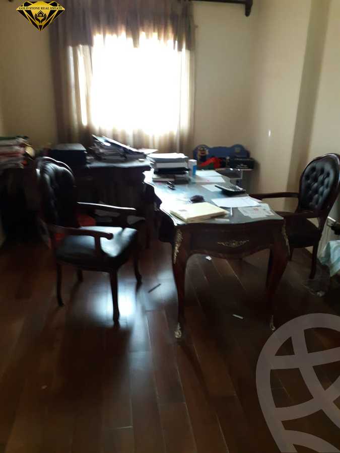 https://aqarmap.com.eg/ar/listing/4009792-for-sale-cairo-new-cairo-compounds-moon-valley