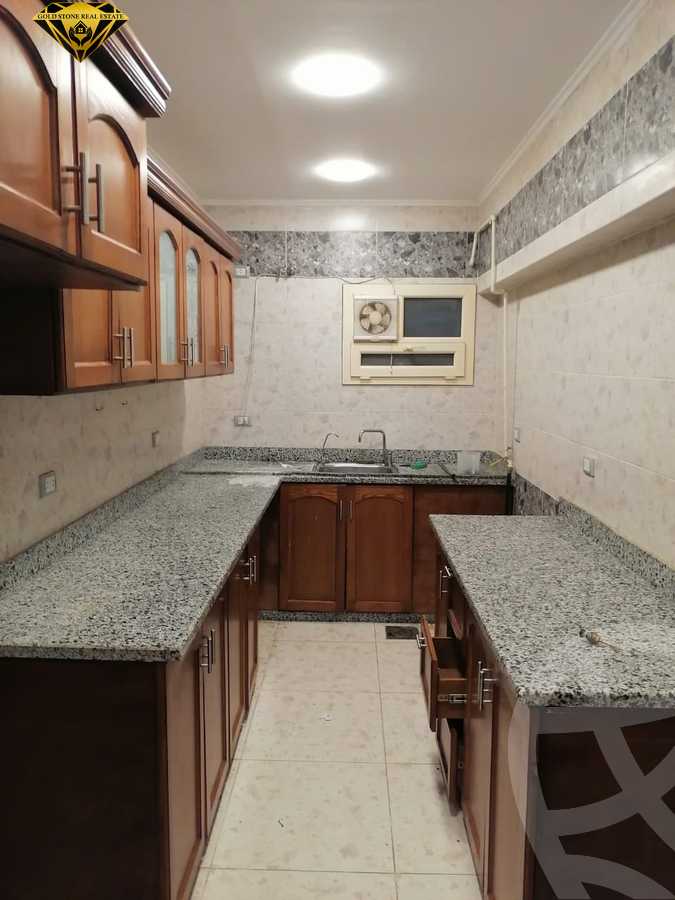 https://aqarmap.com.eg/ar/listing/4132785-for-rent-cairo-new-cairo-ltjm-lkhms-el-ahyaa-fifth-neighborhood-street-17
