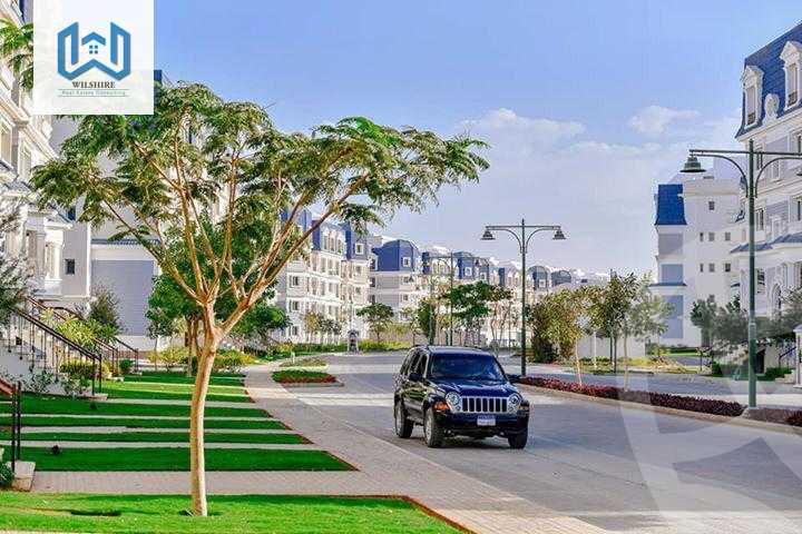 https://aqarmap.com.eg/ar/listing/5029706-for-sale-cairo-new-cairo-compounds-mountain-view-hyde-park