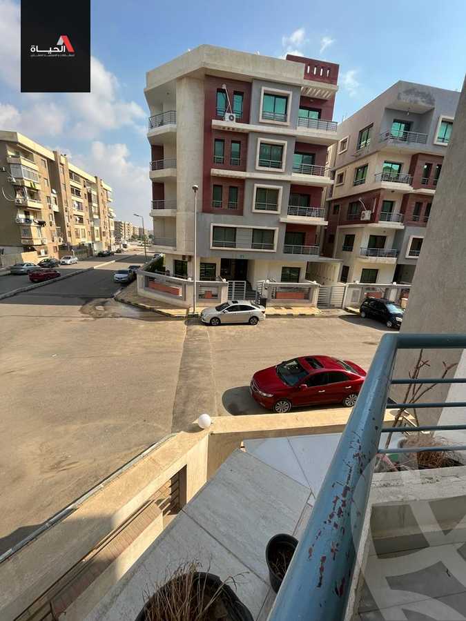 https://aqarmap.com.eg/ar/listing/3738176-for-rent-cairo-6th-of-october-compound-el-zohoor