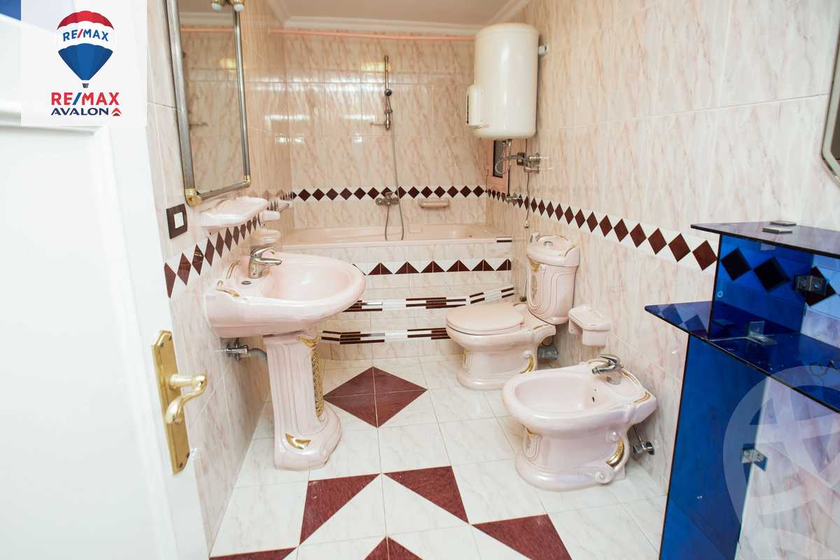 https://aqarmap.com.eg/ar/listing/3789717-for-sale-alexandria-mht-lrml-omar-lotfy-st