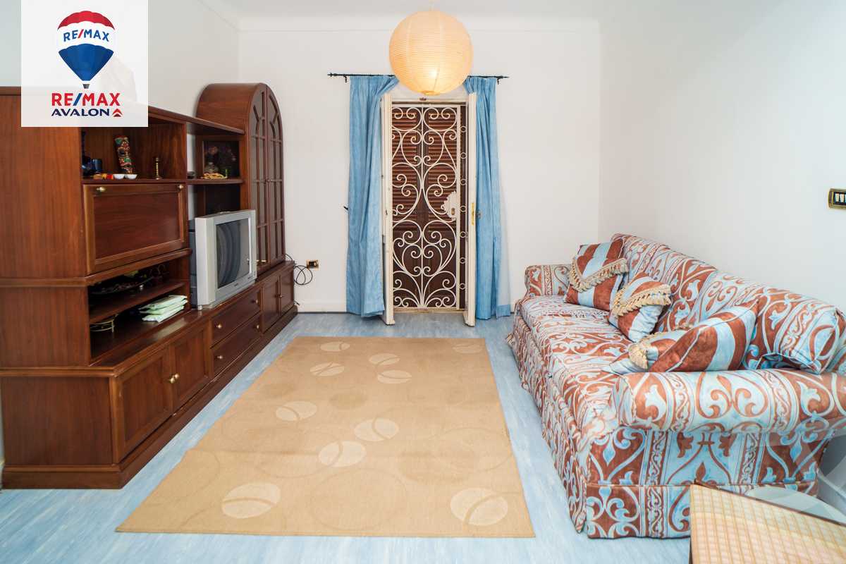 https://aqarmap.com.eg/ar/listing/3812560-for-rent-mohamed-rashid-st