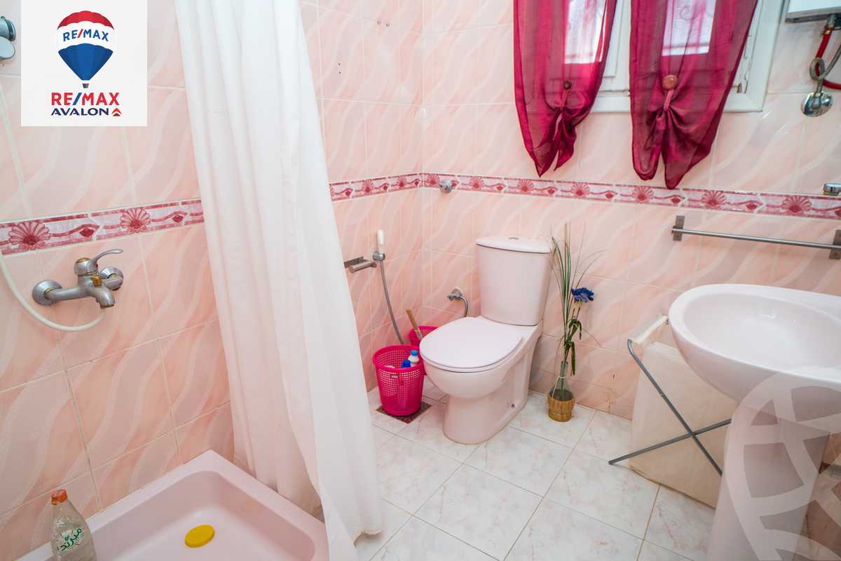 https://aqarmap.com.eg/ar/listing/3812560-for-rent-mohamed-rashid-st