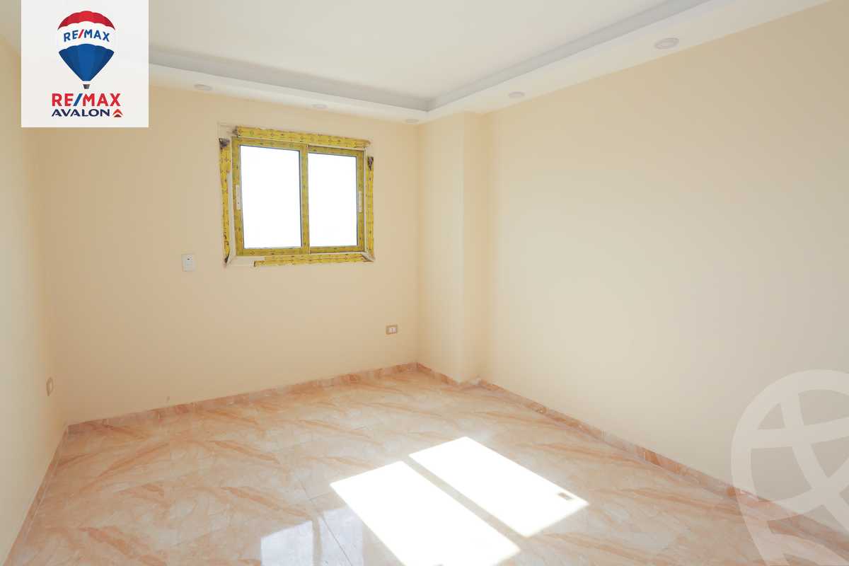 https://aqarmap.com.eg/ar/listing/3836767-for-sale-alexandria-moharram-bey-tryq-qn-lswys