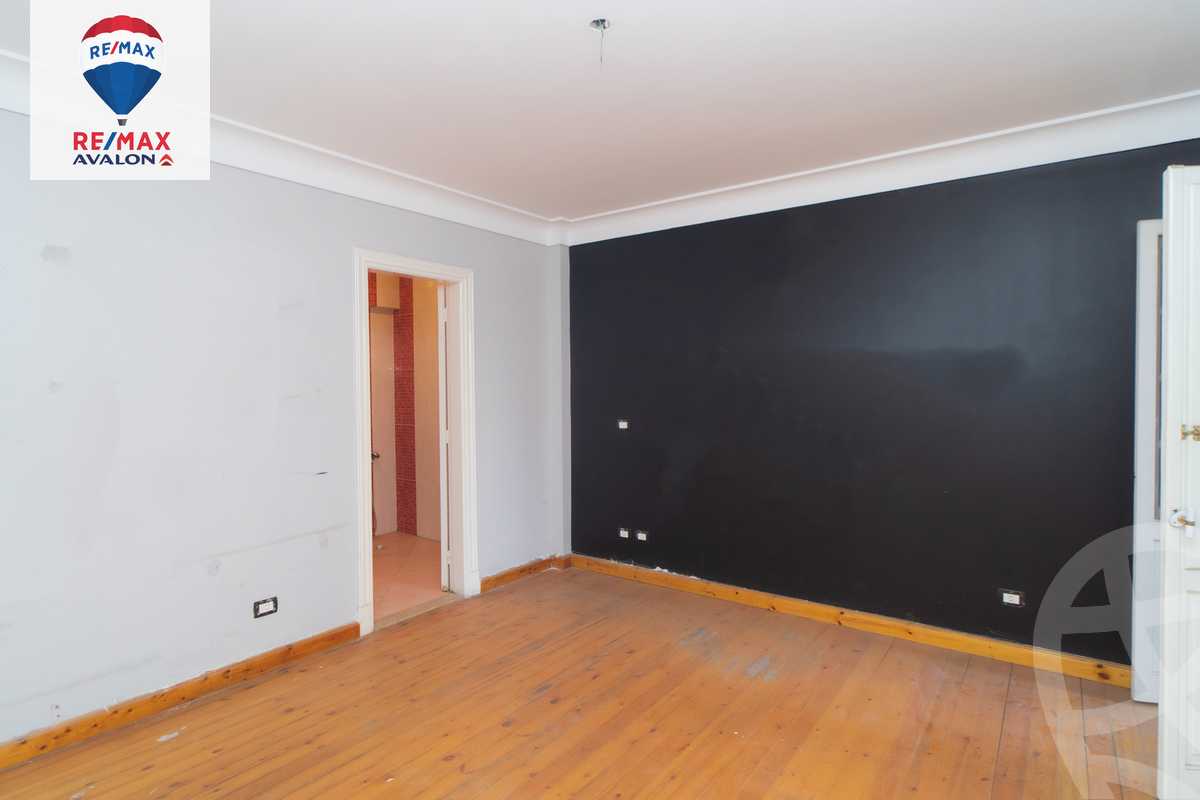https://aqarmap.com.eg/ar/listing/3874384-for-sale-alexandria-saba-basha-abd-el-salam-aref-st