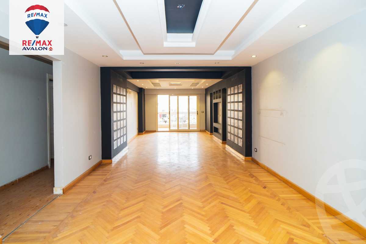 https://aqarmap.com.eg/ar/listing/3874384-for-sale-alexandria-saba-basha-abd-el-salam-aref-st